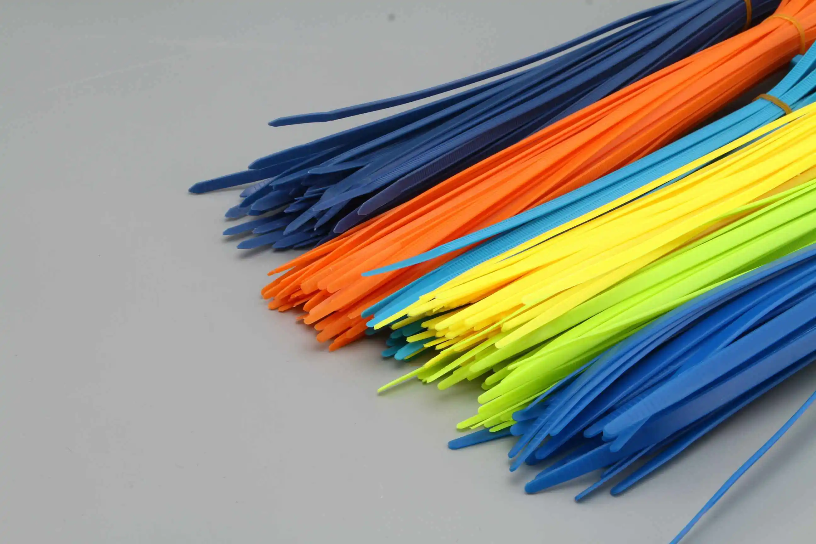 The Versatility and Utility of Adjustable Nylon Cable Ties