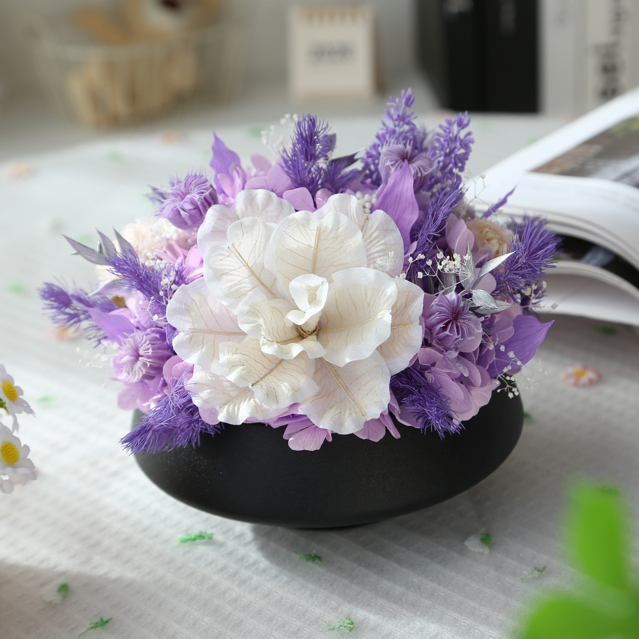 Substantial Artificial Flowers That Look Stunning in Any Space